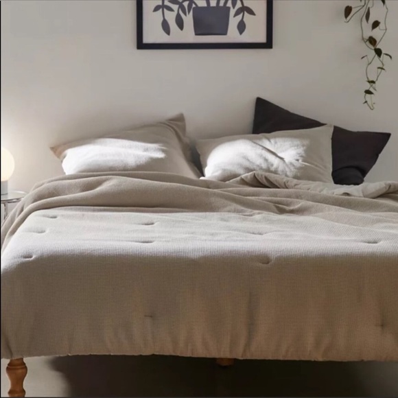 Urban Outfitters Other - 2 LEFT!!!!NEW!Urban Outfitters Waffle Queen Size Comforter Light Grey